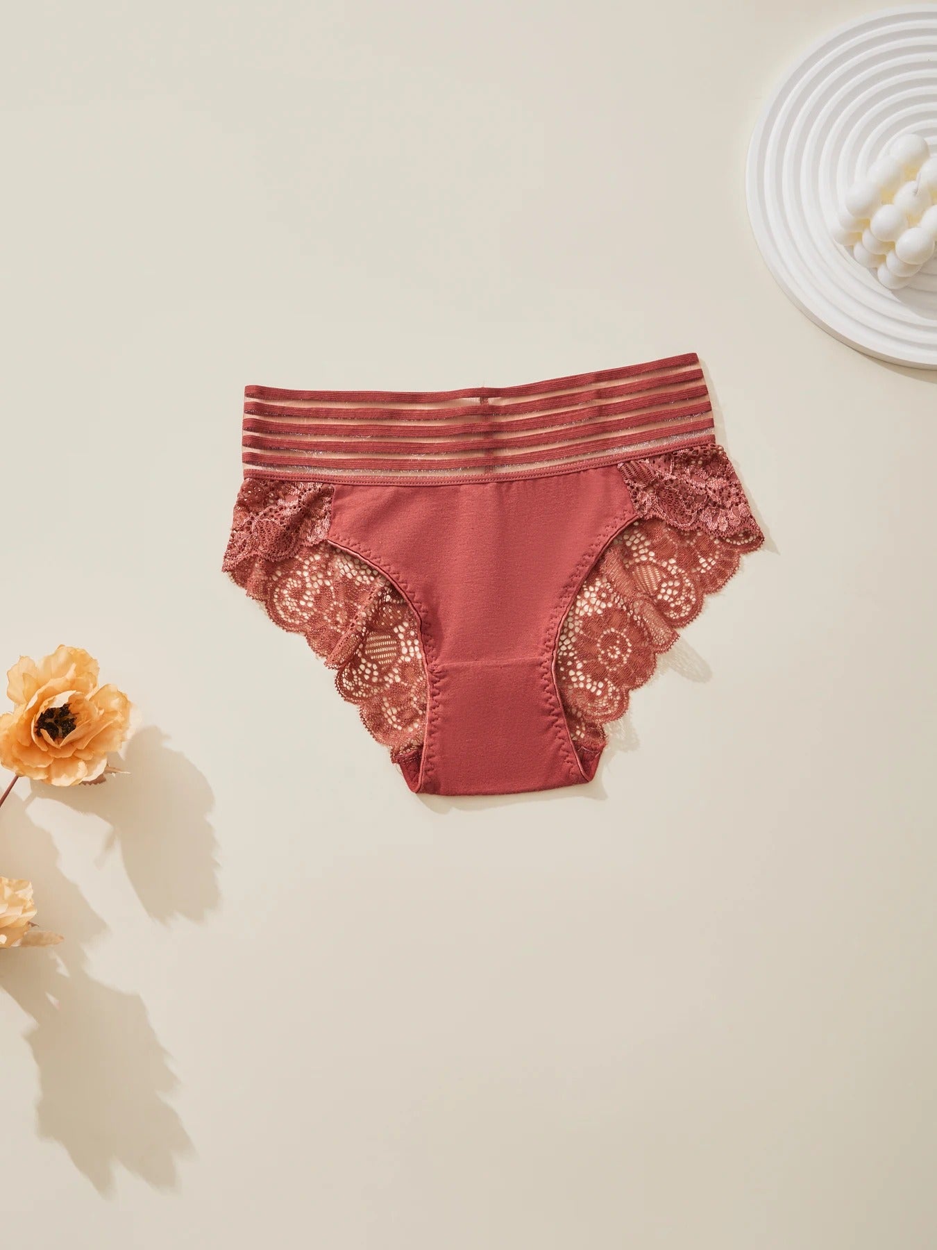 Lot de 6 culottes en dentelle Yola