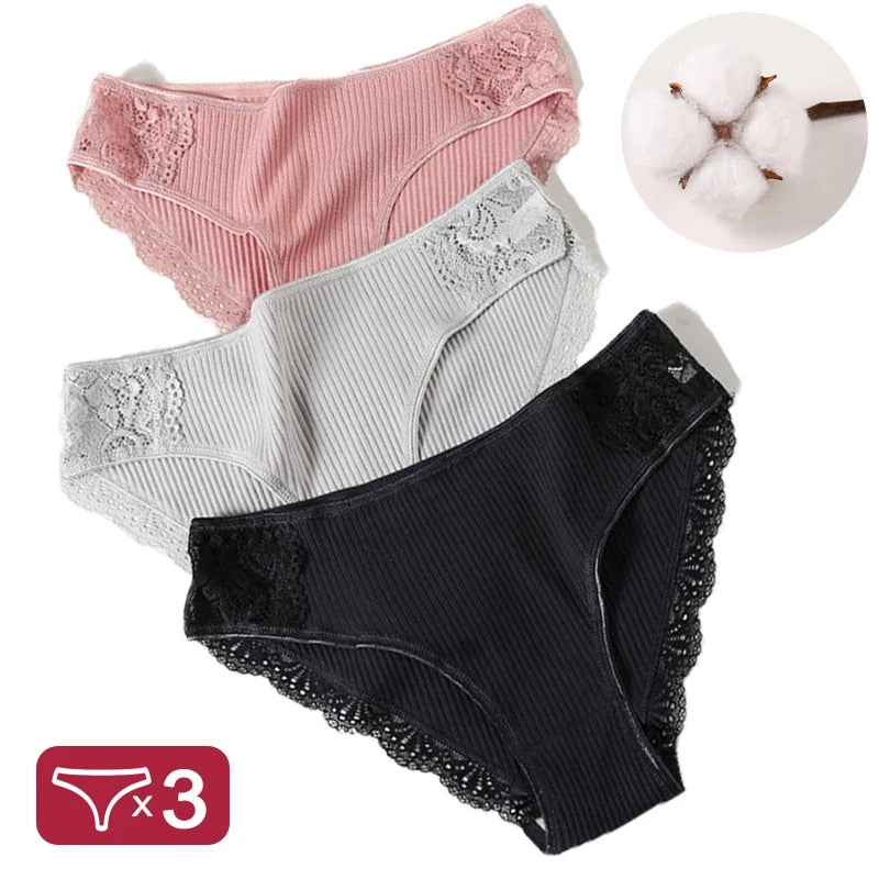 Pack of 3 cotton and lace panties, Camilia model